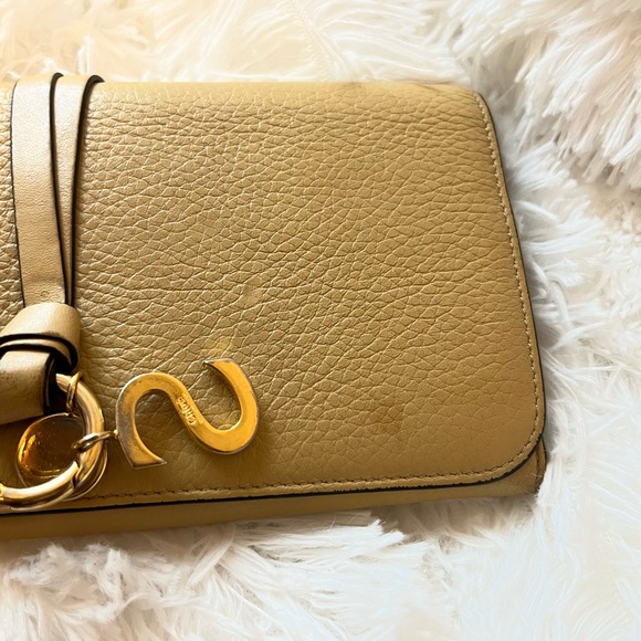 Chloe Authentic Wallet - Picture 4 of 16